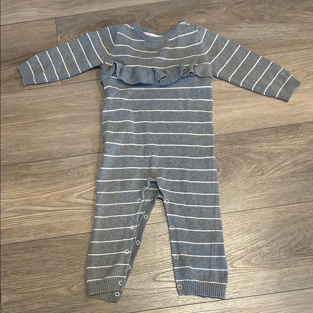 Cat &‎ Jack Gray Striped Knit One-Piece Romper with Ruffle Size 12 Months